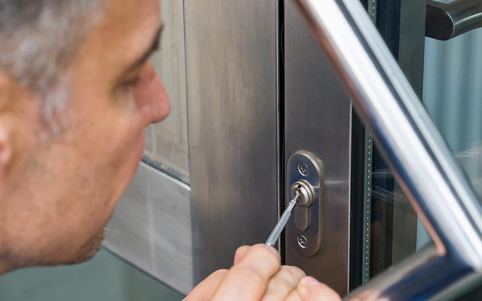 porte intérieure bloquée Bouc-Bel-Air